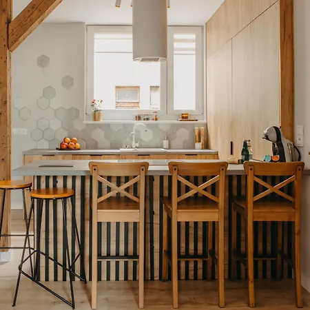 Uniwersytecka 27 - Przestronny Na Wroclawskiej Starowce - 3 Sypialnie, Sauna, Billard - - Fair Appartement