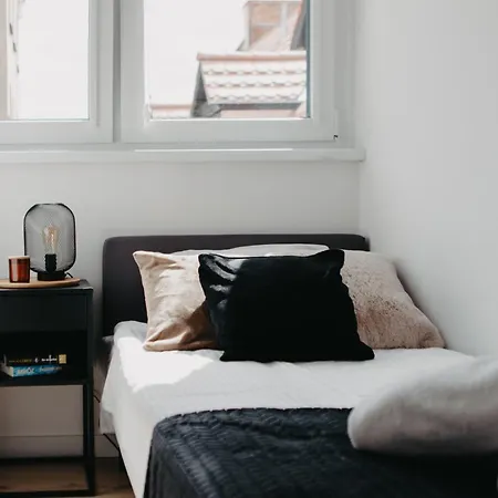 Uniwersytecka 27 - Przestronny Na Wroclawskiej Starowce - 3 Sypialnie, Sauna, Billard - - Fair Wrocław